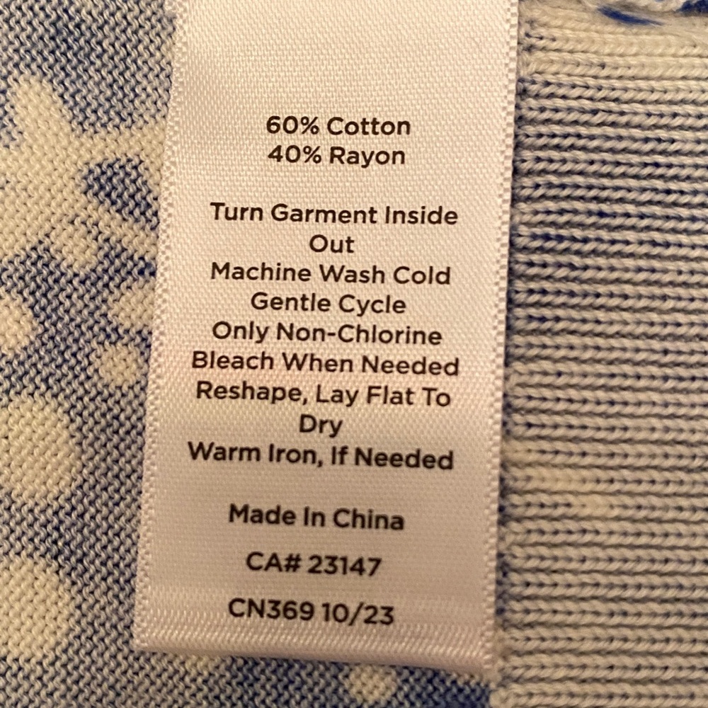 💐Talbots Blue/ White/ Black Abstract Floral Charming Cardigan Sweater - Picture 8 of 11